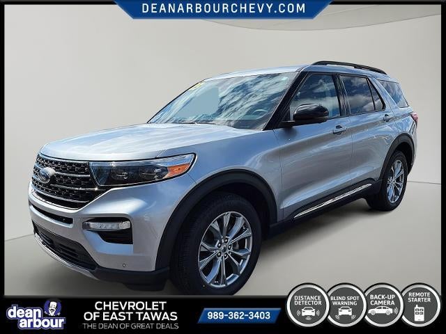 2023 Ford Explorer XLT 4WD in Silver — front three-quarter view